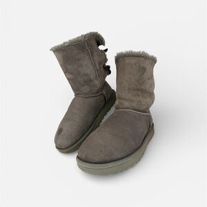 UGG Australia Bailey Bow Short Boots Gray – Women’s US 9